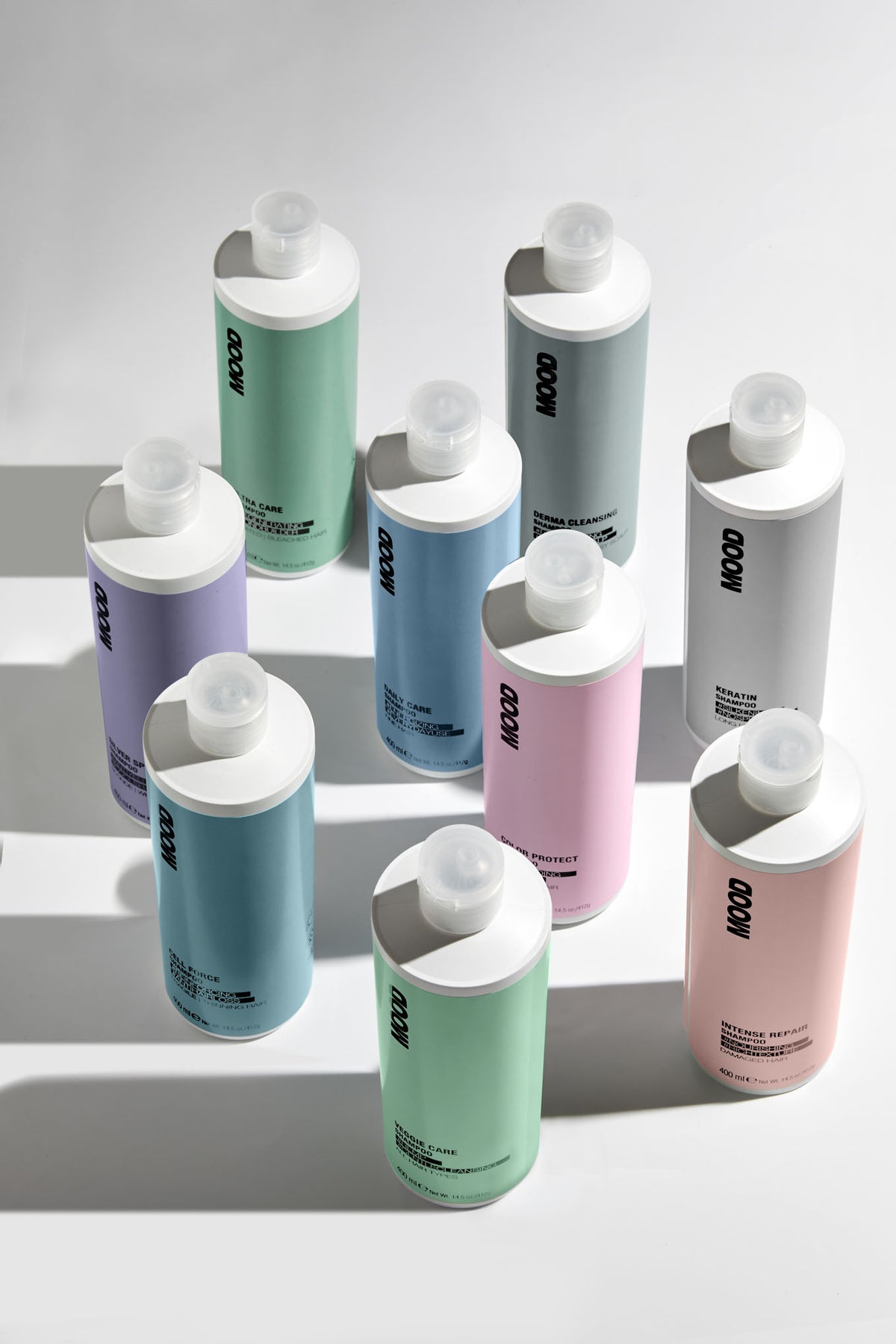 MOOD shampoos en conditioners naast elkaar
